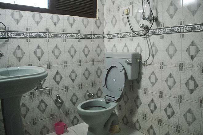 standard rooms in naddi dharamshala