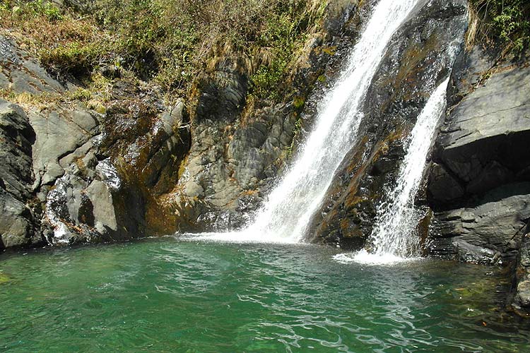 bhagsu water fall